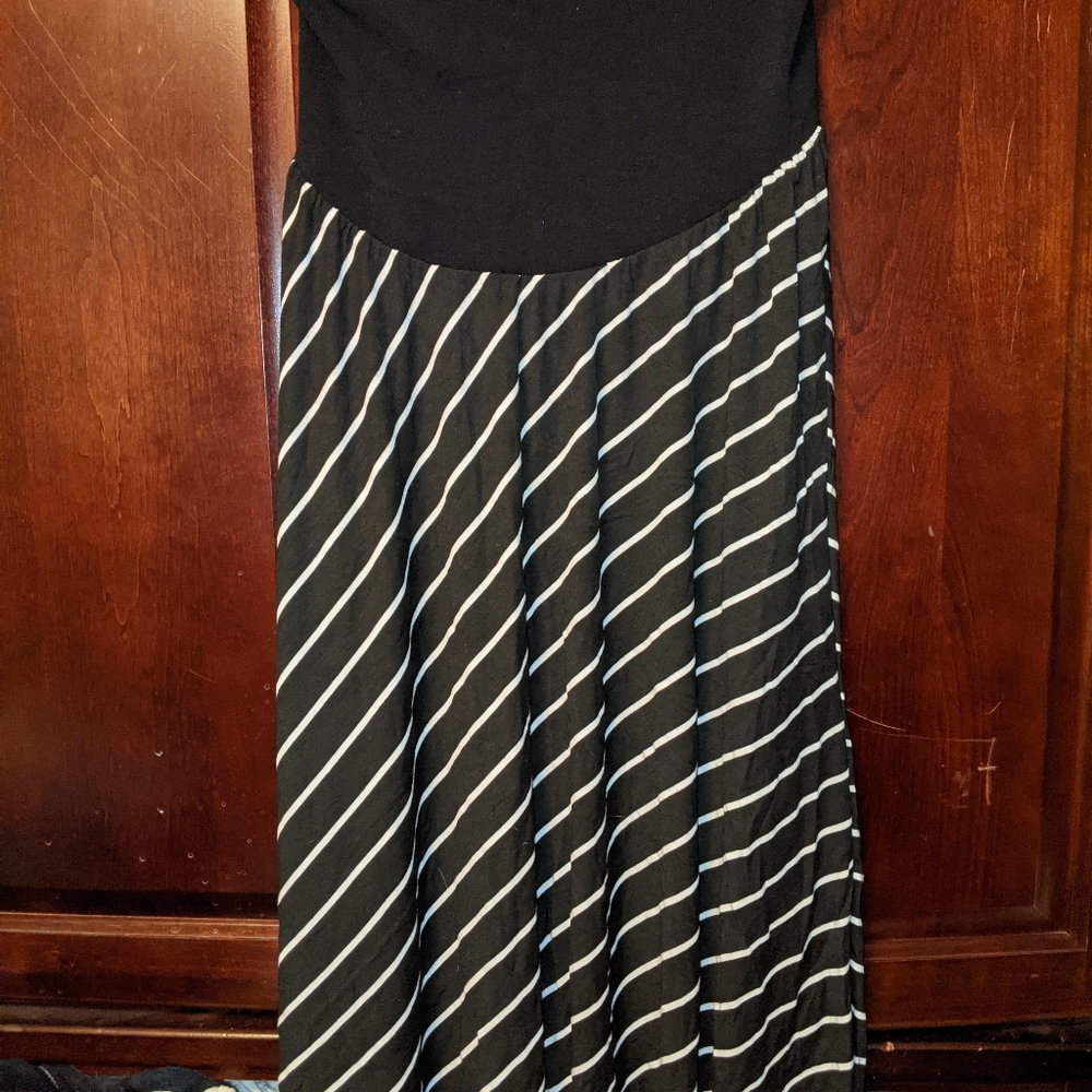 Motherhood maternity skirt large